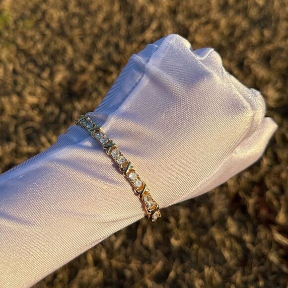 Elegant Gold Tennis Bracelet with CZ Stones - Picture 8 of 8